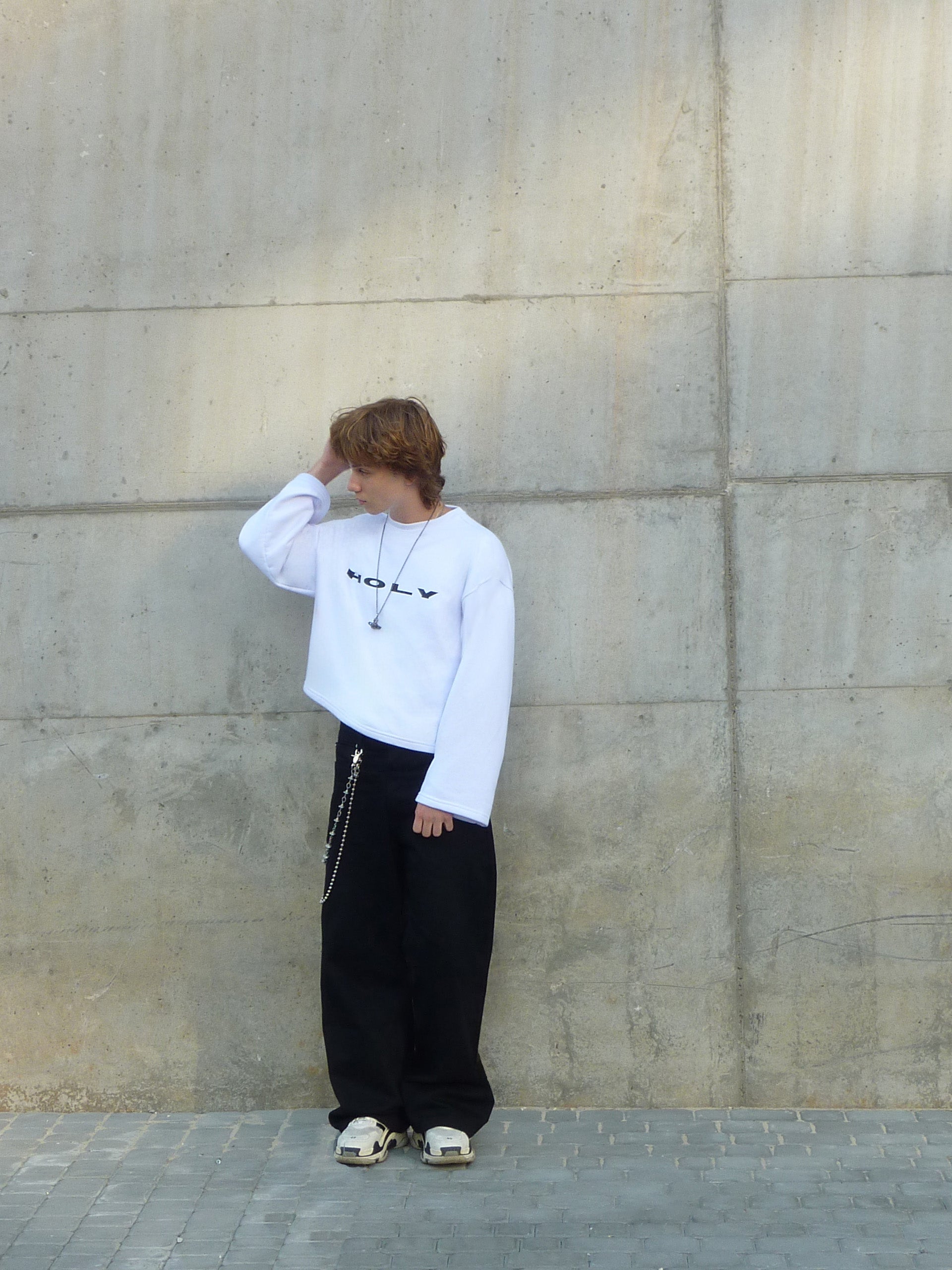 CREWNECK HOLY - WHITE